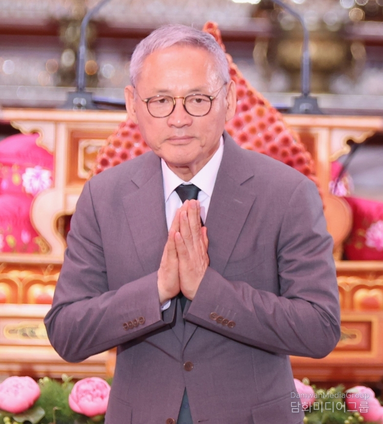 유인촌 문화체육관광부 장관