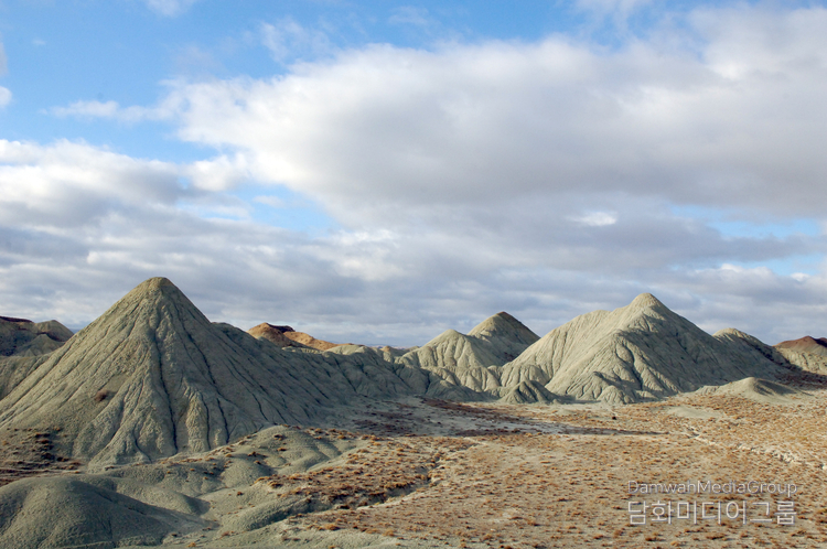 투르크메니스탄의 다양한 자연경관 – 양이칼라 협곡(Yangykala Canyon)