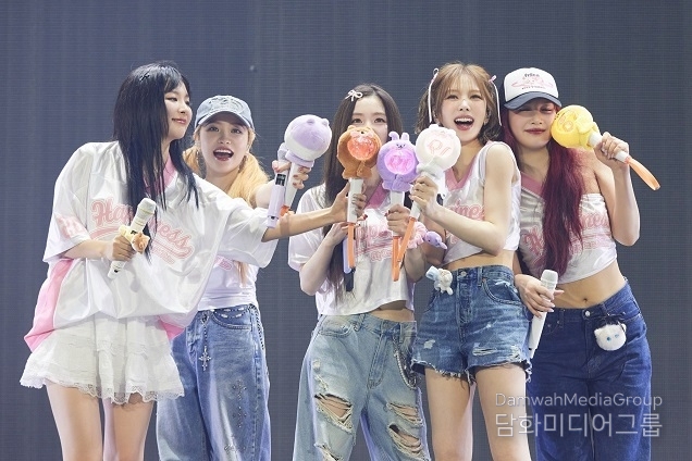 레드벨벳, 팬콘 투어 서울 공연 대성황! 추억+웃음+감동 다 잡았다!