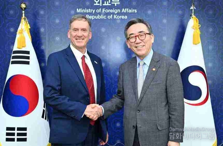 조태열 장관, 마크 그린 윌슨 센터 회장 면담